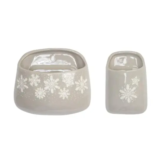 Snowflake Stoneware Wall Pocket Set, 7.5" & 9" {1}