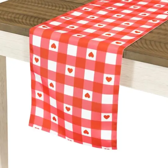 72" Checkered Heart Valentine's Day Table Runner {6}