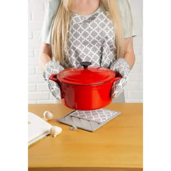 DII&reg; Lattice Print 2-Pocket Apron Gray {5}