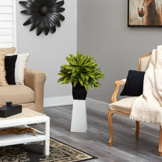 18" Spiderwort Plant in Black Metal Planter {5}