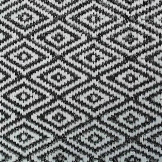 DII&reg; Black Diamond Outdoor Rug, 4ft. x 6ft. {3}