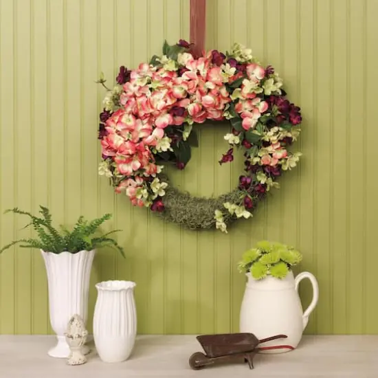 FloraCraft&reg; FloraFōM Extruded Wreath Green {7}