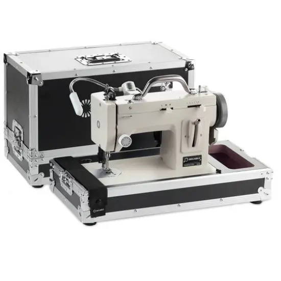 Barracuda 200ZW Sewing Machine with Craftsman Kit {8}