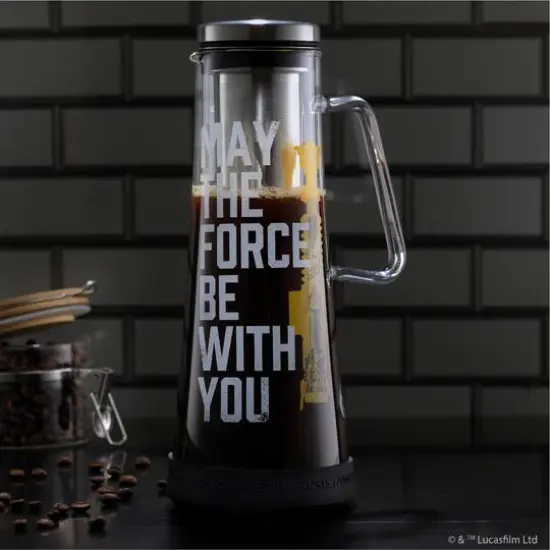 JoyJolt&reg; Star Wars&trade; 32oz.&nbsp;Force&nbsp;Cold Brew Glass Pitcher {3}