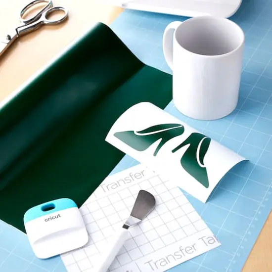 Cricut&reg; Premium Vinyl&trade;, Removable Forest Green {3}