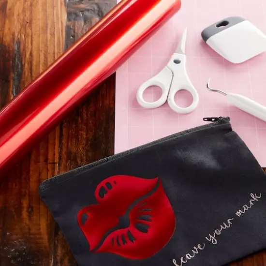 Siser&reg; Easyweed&reg; Electric Heat Transfer Vinyl Mega Roll Red {3}