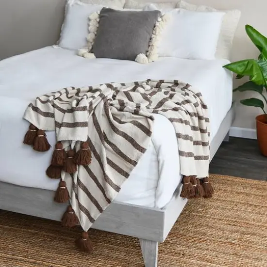 Hello Honey&reg; Brown Wide Striped Cotton Throw Blanket with Tassels {3}