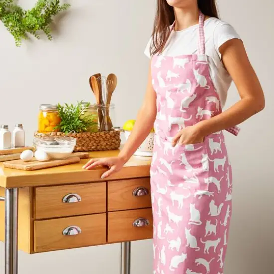DII&reg; Cat Print Chef Apron Rose {7}