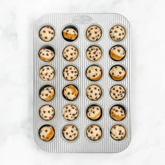 USA Pan&reg; 24-Cup Mini Muffin Pan {4}