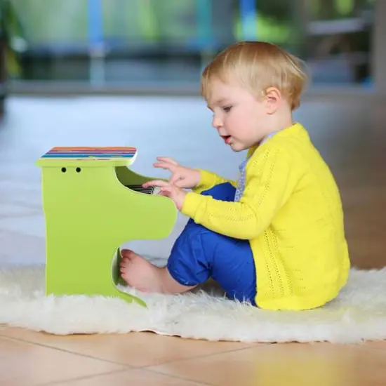 Toy Time 25-Key Musical Toy Piano {6}