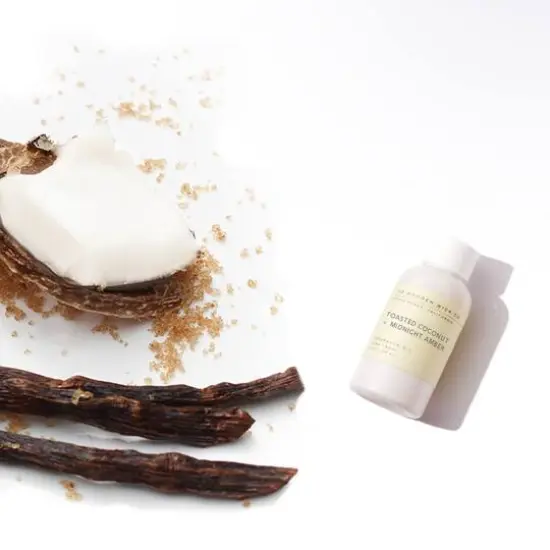 makesy Toasted Coconut + Midnight Amber Fragrance Oil {2}