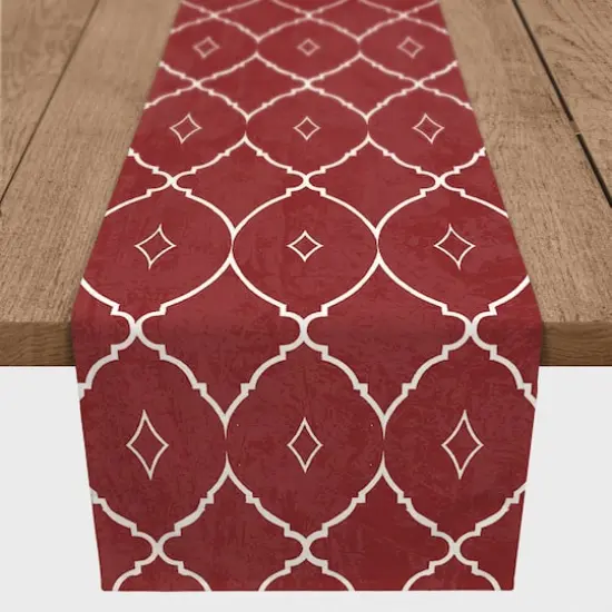 Geometric Pattern Indoor/Outdoor Table Runner Red {3}