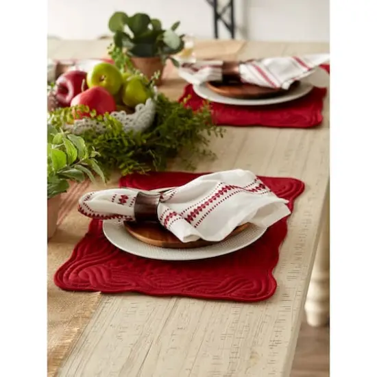 DII&reg; Quilted Farmhouse Placemats, 6ct. Cranberry {5}