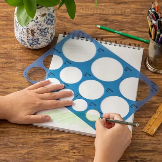 Jumbo Circle Template by Artist&rsquo;s Loft&reg; {3}