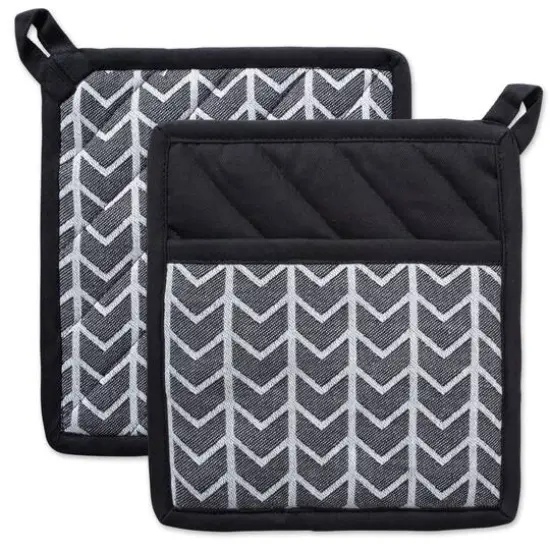 DII&reg; Black & White Herringbone Potholder (Set of 2) {1}