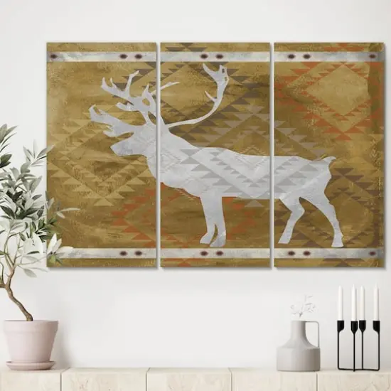 Designart Patterned Walking White Moose Traditional Multipanel Wall Clock {3}