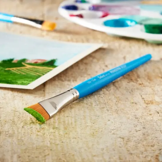 Princeton&trade; Select&trade; Artiste Series 3750 Short Handle Angle Shader Brush {3}