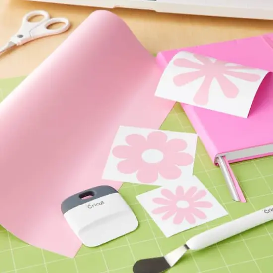 Cricut&reg; Permanent Smart Vinyl&trade; Light Pink {3}