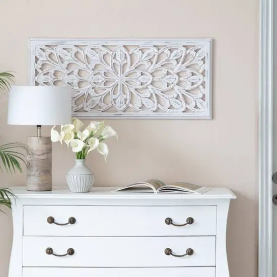 Habitat Augustus White Leaner Wood Wall Medallion {3}