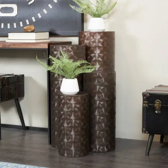 Brown Metal Tall Slim Abstract Pedestal Table with Grooved Shell Design Set {7}