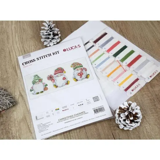 Luca-S Christmas Gnomes Plastic Canvas Counted Cross Stitch Kit {9}