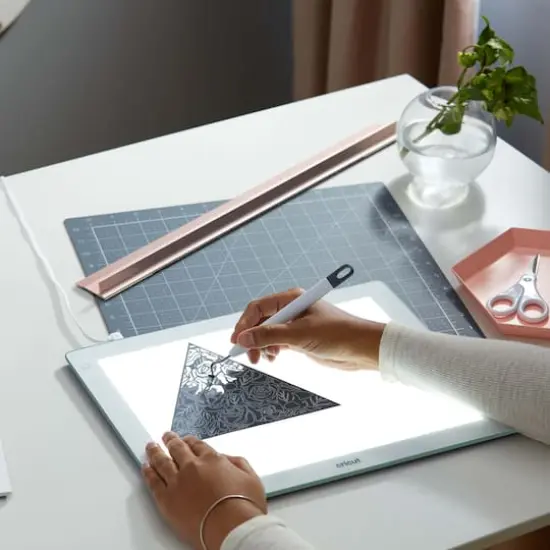 Cricut&reg; BrightPad&trade; Mint {7}