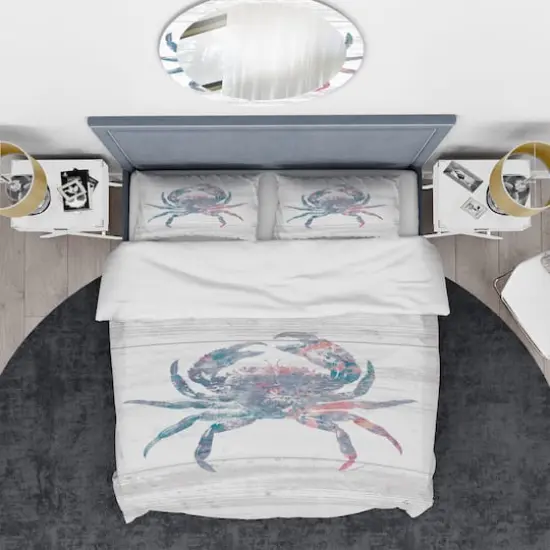 Designart 'Pink Crab Ocean Life' Coastal Bedding Set - Duvet Cover & Shams {5}
