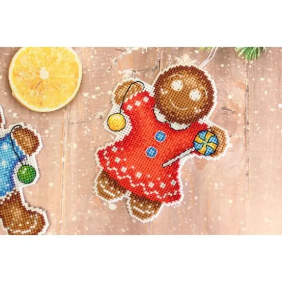 MP Studia Gingerbread Cookie Plastic Canvas Counted Cross Stitch Kit {3}