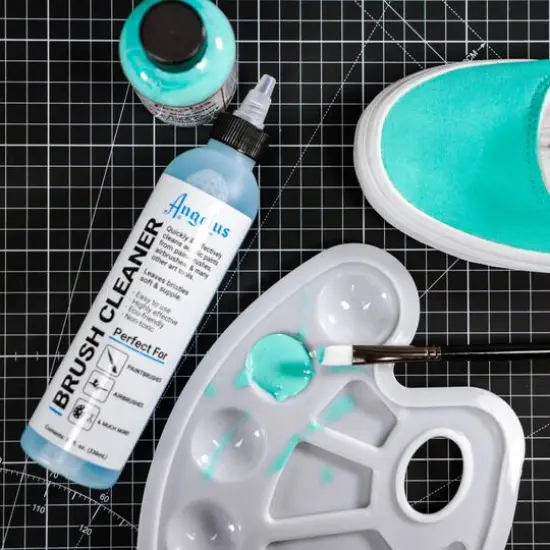 Angelus&reg; Brush Cleaner {6}