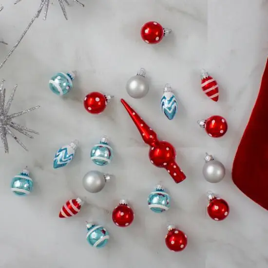 19ct. Red & Blue Frosted Glass Ornaments & Tree Topper Set {6}
