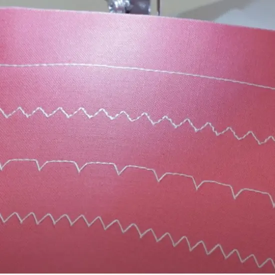 SINGER&reg; M1000 Mending Machine {13}