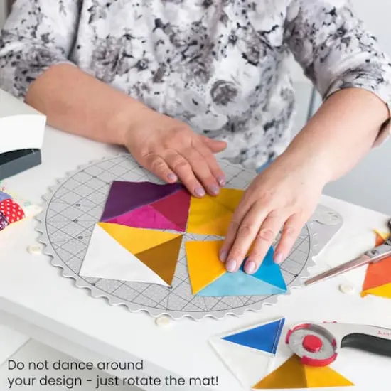 Arteza&reg; 14" Rotating Cutting Mat {6}