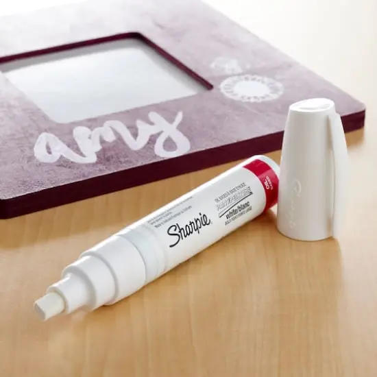 Sharpie&reg; Bold Point Oil-Based Paint Marker, White {3}
