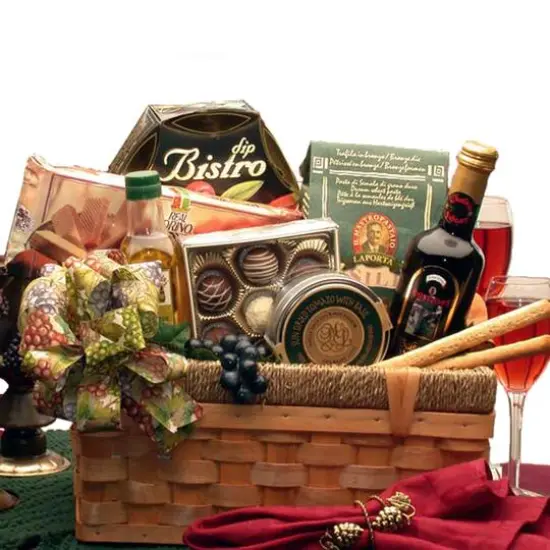 The Italian Gourmet Gift Basket {1}