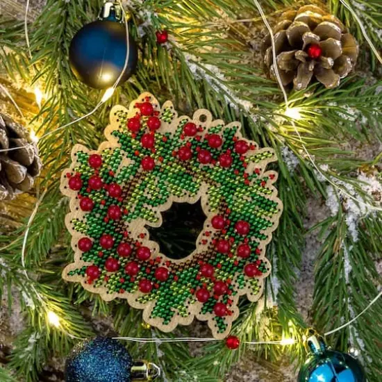 Wonderland Crafts Wreath Bead Embroidery on Wood Kit {3}