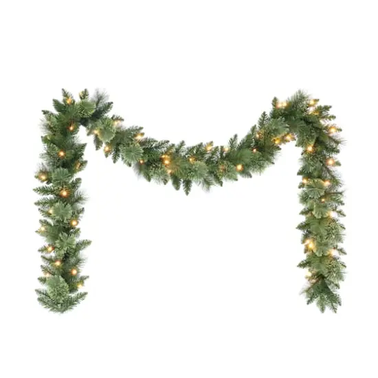 9ft. Pre-Lit Pine Garland {1}
