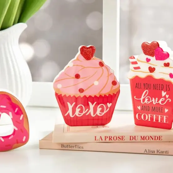 Glitzhome® Valentine's Wooden Cup Cakes & Heart Table Décor Set {5}