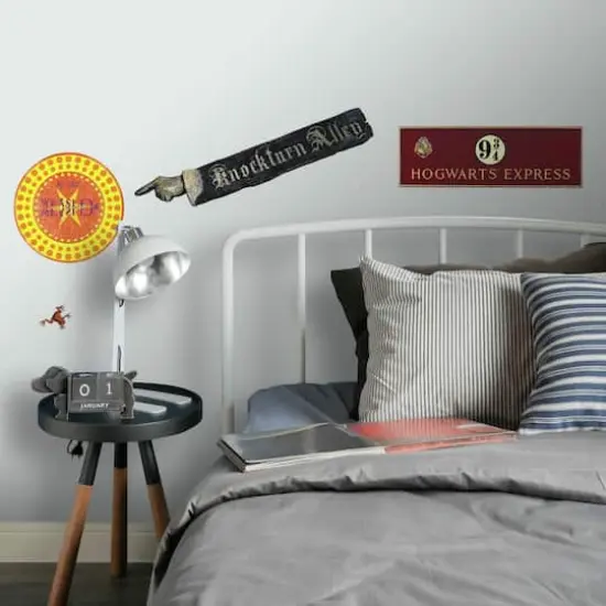 RoomMates Harry Potter Signs Peel & Stick Wall Decals {4}