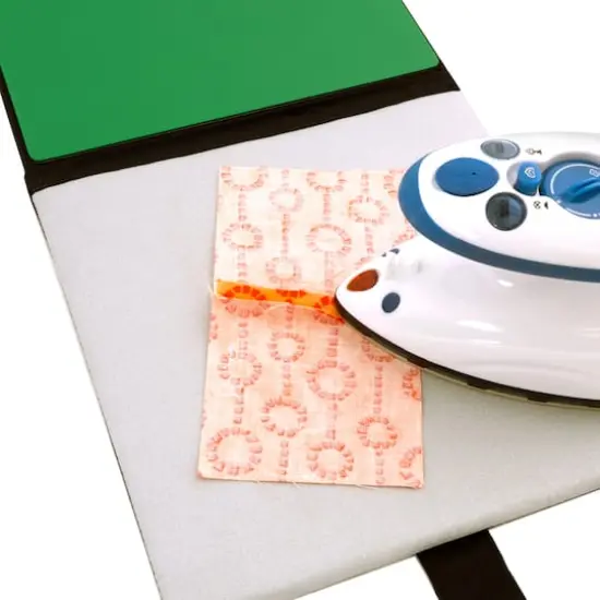 Omnigrid&reg; Miniature Fold Away Portable Cutting & Pressing Station {4}