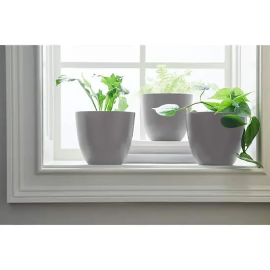 Krylon&reg; D&eacute;cor Selects Matte Paint & Primer Deep Gray {7}