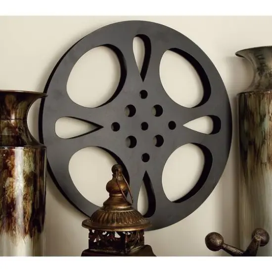 Gray Round Metal Industrial Wall D&eacute;cor {9}