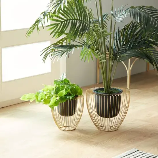 Black & Gold Metal Contemporary Planter Set {8}