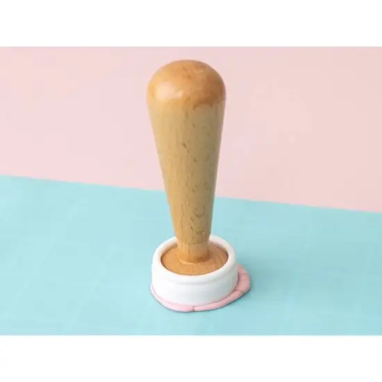 We R Memory Keepers&reg; With Love Envelope Seal Kit {12}