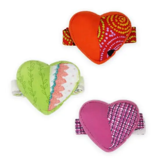 Dritz&reg; Adjustable Heart Wrist Pin Cushion, 3ct. {4}