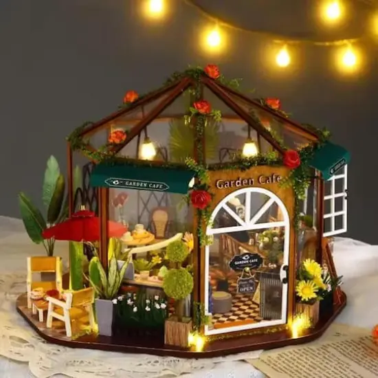 Wizardi Miniature Roombox: Wooden Coffee Shop Dollhouse Kit {5}