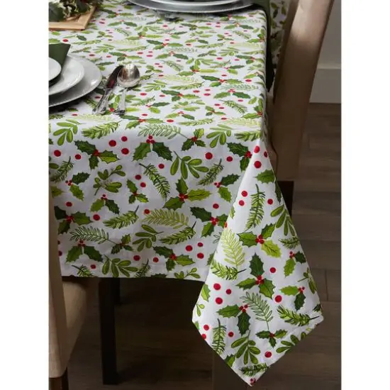 DII&reg; 52" Boughs of Holly Print Tablecloth {11}