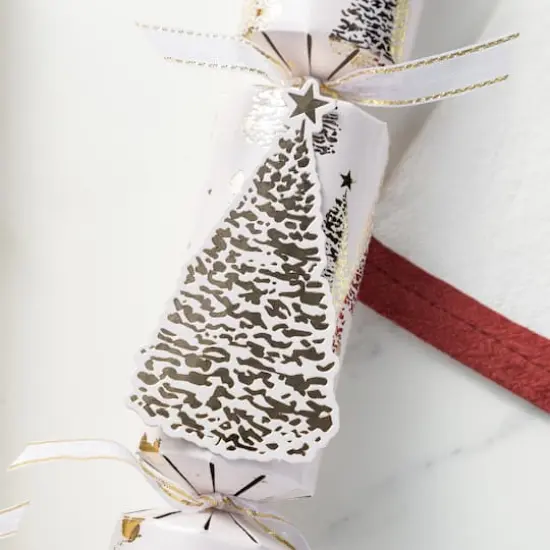 Glitzhome® 12PK 1.5"D x 10"H Christmas Tree Party Crackers with Gift Contents {6}