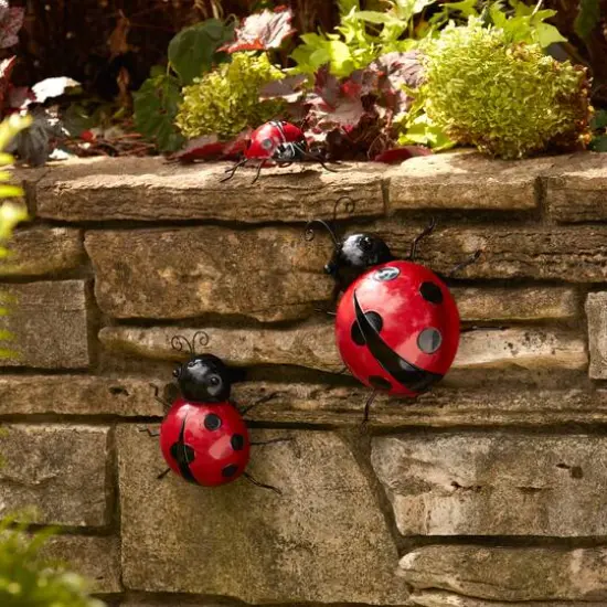 Metal Ladybug Garden D&eacute;cor Set {7}