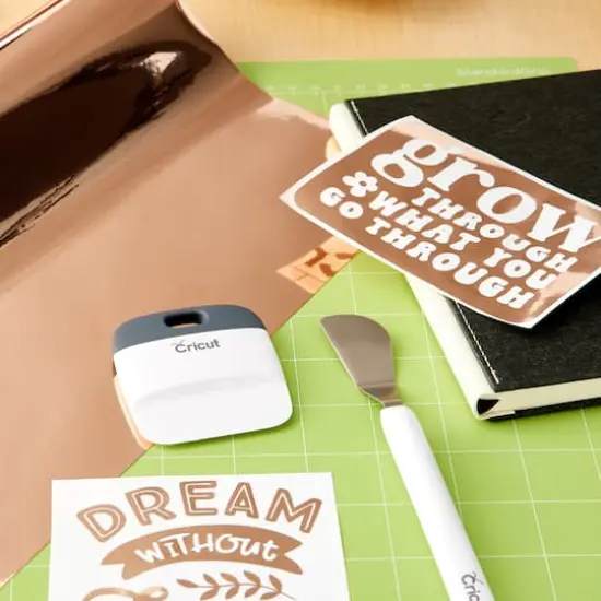 Cricut&reg; Metallic Adhesive Foil Rose Gold {3}