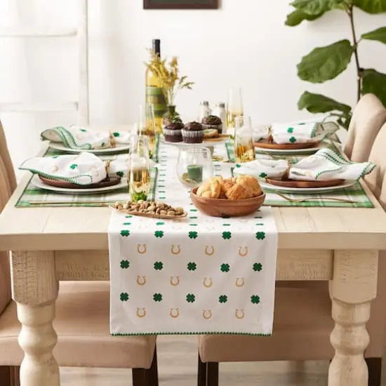 DII&reg; 72" Clover Horseshoe Printed Table Runner {5}